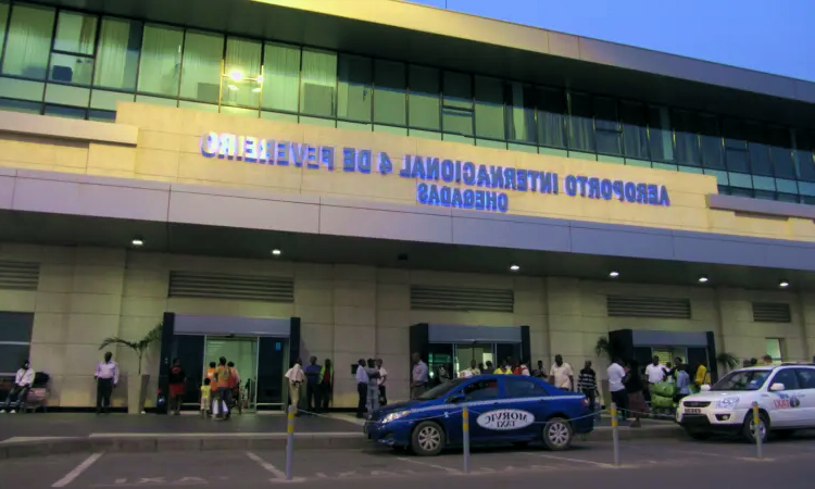 Quatro de Fevereiro International Airport